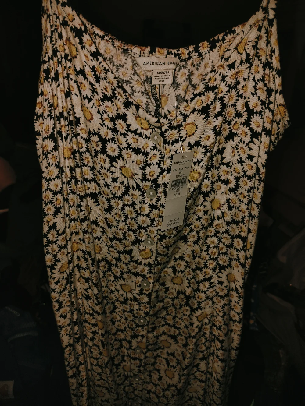 American Eagle Outfitters Women’s Black Daisy Print Button-Front Top - Picture 9 of 10